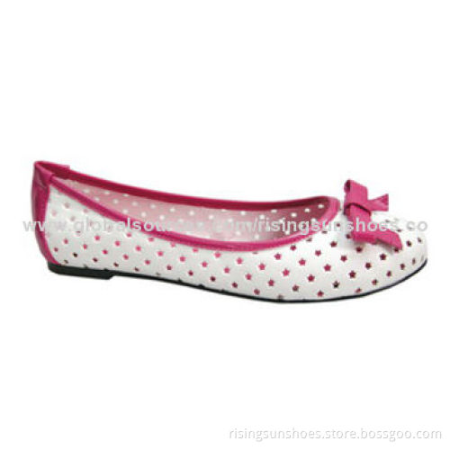Women's Flat Casual Shoe, Patent PU Upper with Laser Pattern, Customized Designs Acceptable